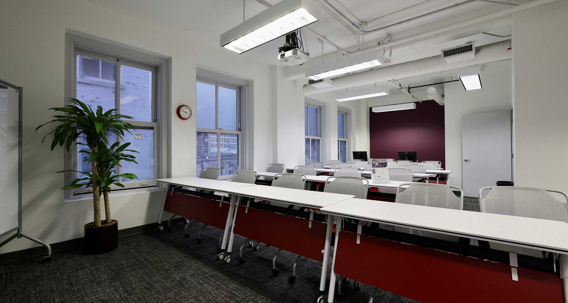 Kanada'da Üniversite Canadian College of Technology and Business
