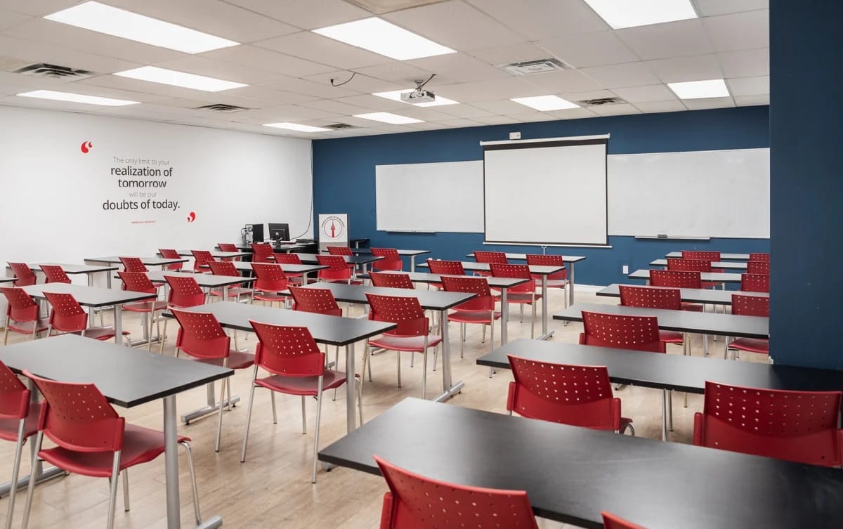 Kanada'da Üniversite Toronto School Of Management