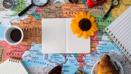 İlk Kez Yurtdışı Yaz Okuluna Gidecekler İçin Rehber İlk Kez Yurtdışı Yaz Okuluna Gidecekler İçin Rehber