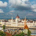 Budapeşte'de Macaristan Parlamento Binası'nın havadan görünümü